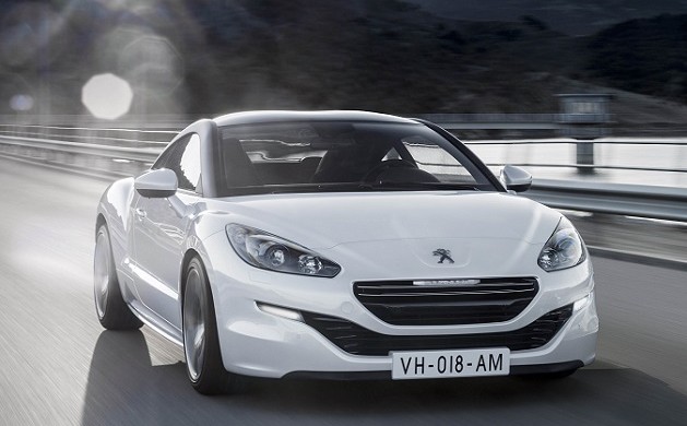 Peugeot presentó el restyling de la coupé deportiva RCZ, con precios desde $291.000