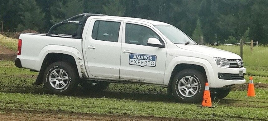 Volkswagen demuestra por qué la pick up es apta para el trabajo duro